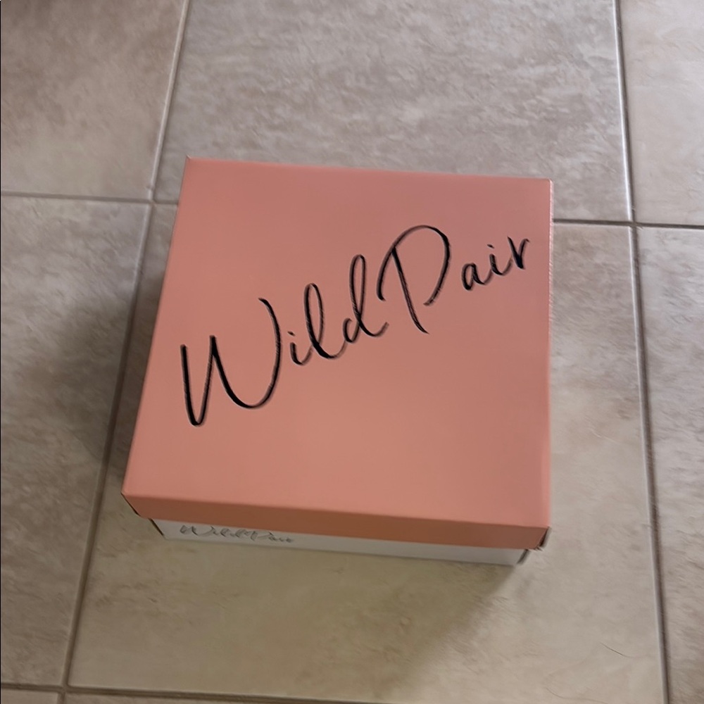 Wild Pair Pink Shoe Box